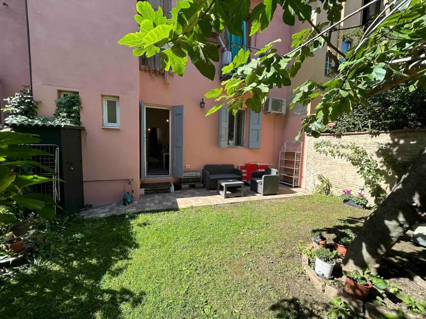 Oasis In The Centre Of Bologna Apartman Kültér fotó
